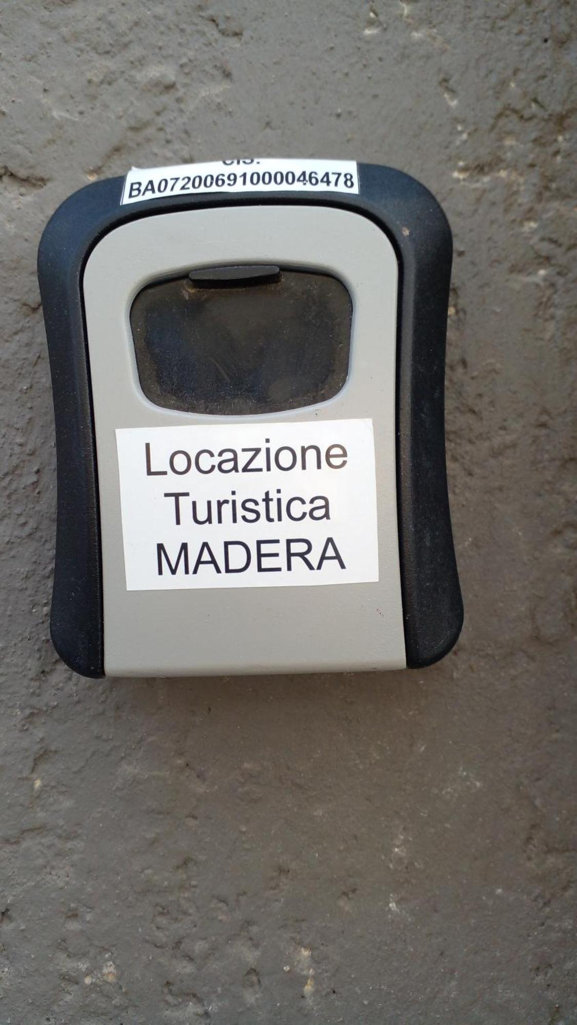 Locazione Turistica Madera Hotel Bari Eksteriør billede